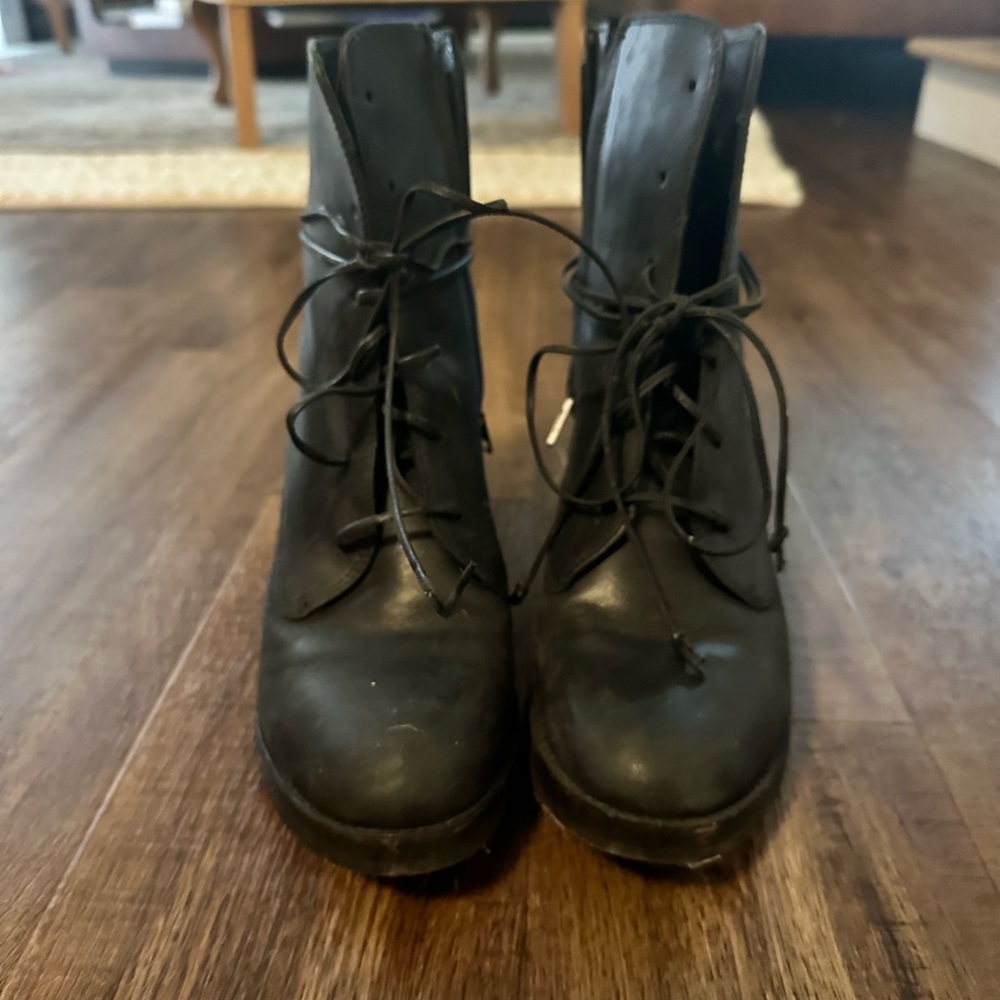 UGG Black Leather Heeled Lace Up Boots